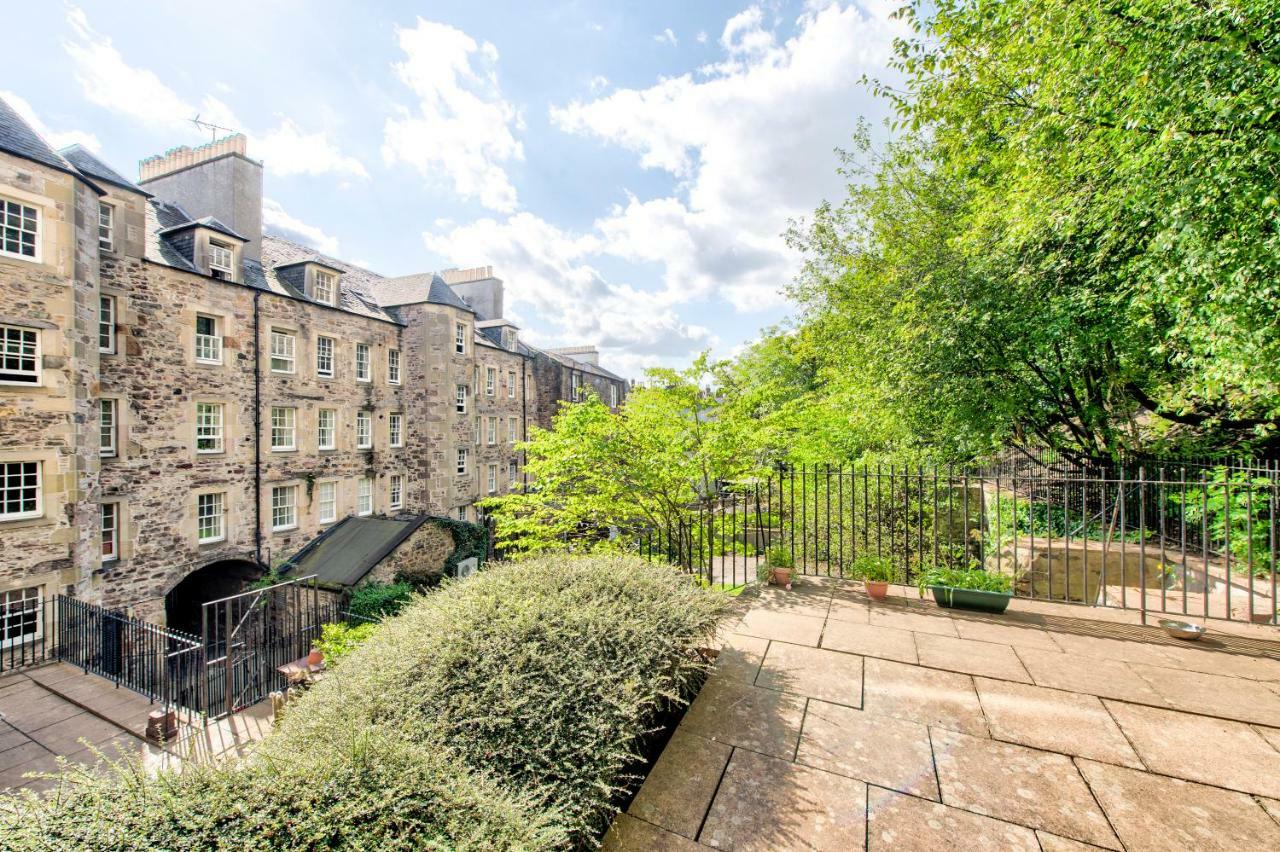 Stunning Studio Apartment Castle View Единбург Екстер'єр фото
